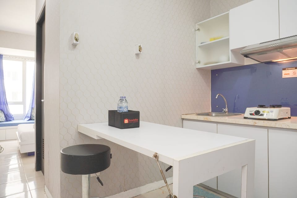 Studio | Private kitchen | Mini-fridge, stovetop, rice cooker, dining tables