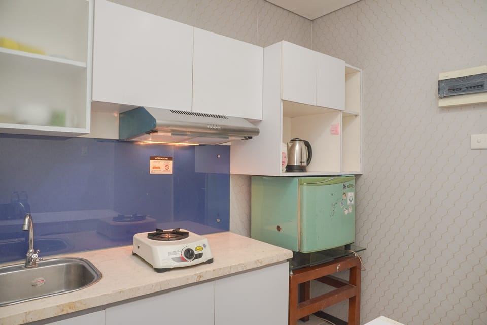 Studio | Private kitchen | Mini-fridge, stovetop, rice cooker, dining tables