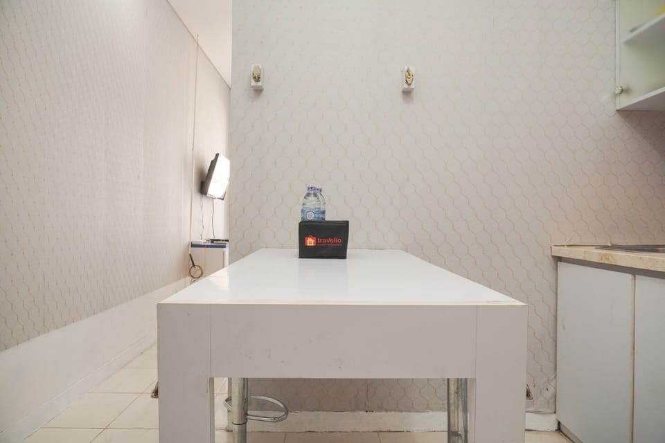 Studio | Private kitchen | Mini-fridge, stovetop, rice cooker, dining tables