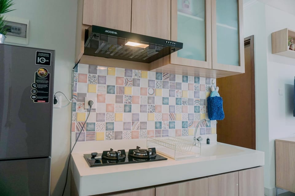 Apartment | Private kitchen | Fridge, stovetop, rice cooker, dining table