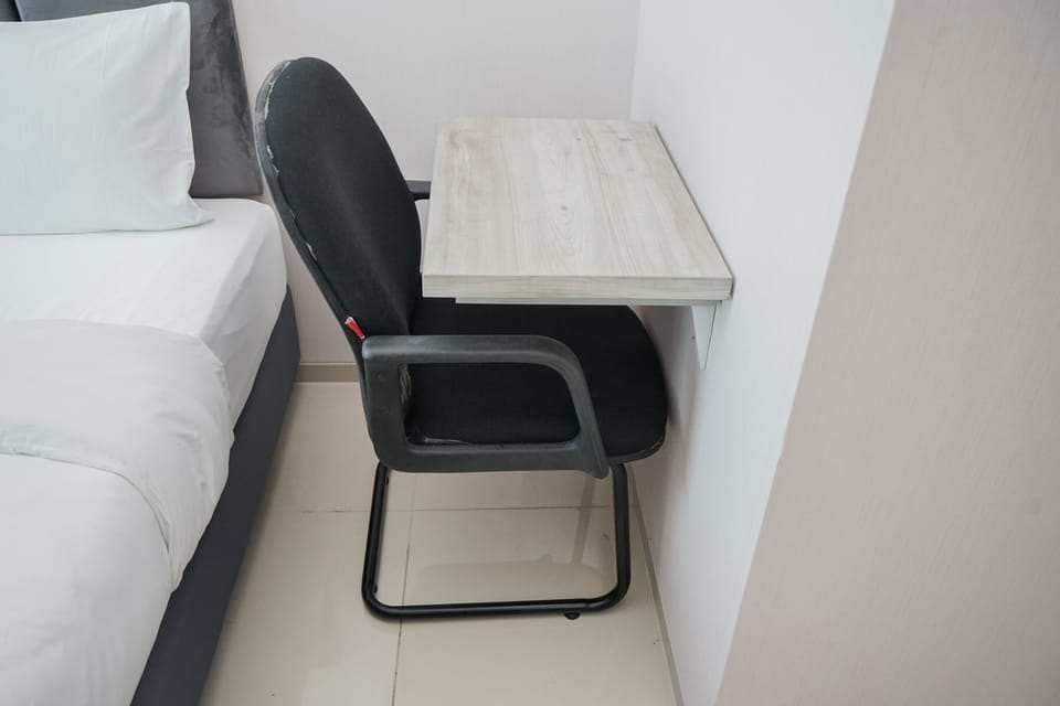 Studio | Desk