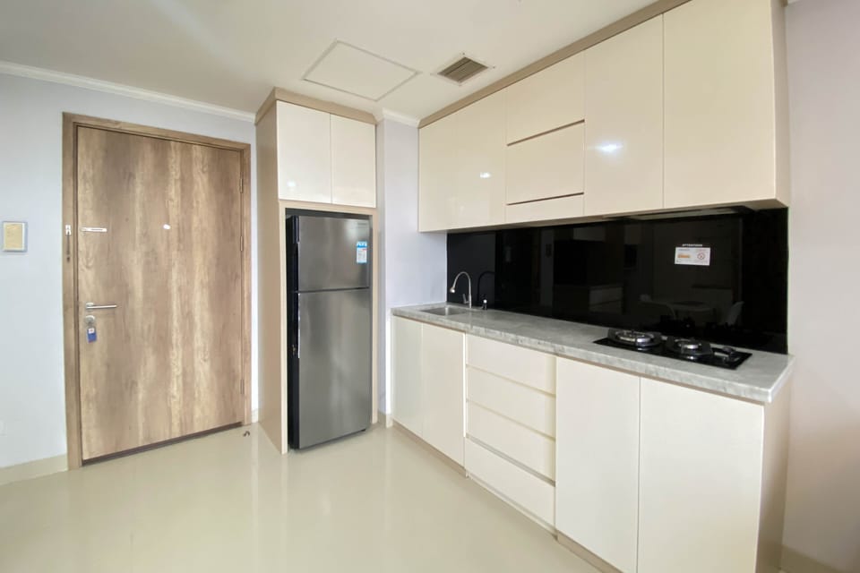 Apartment | Private kitchen | Fridge, microwave, stovetop, rice cooker