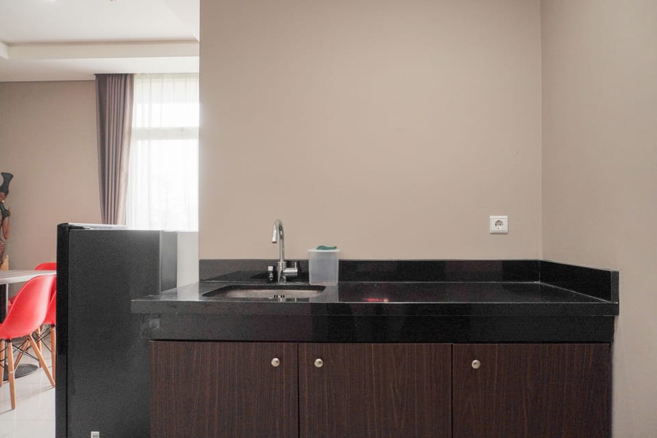 Apartment | Private kitchen | Fridge, stovetop, rice cooker, dining tables