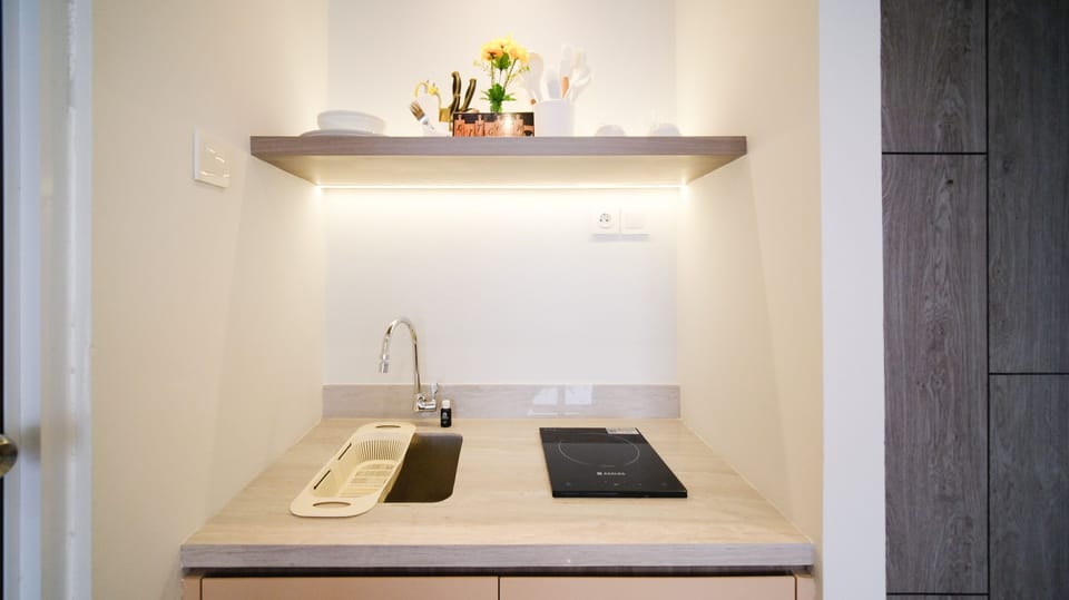 Studio | Private kitchen | Fridge, stovetop, rice cooker