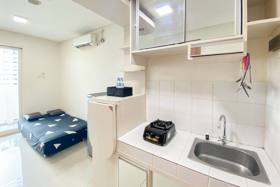 Apartment | Private kitchen | Fridge, stovetop, rice cooker