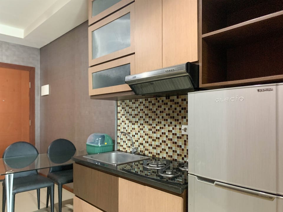 Apartment | Private kitchen | Fridge, stovetop, rice cooker, dining tables