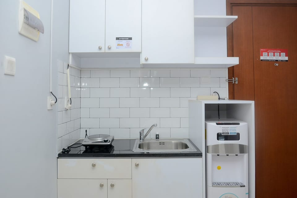 Apartment | Private kitchen | Fridge, stovetop, rice cooker