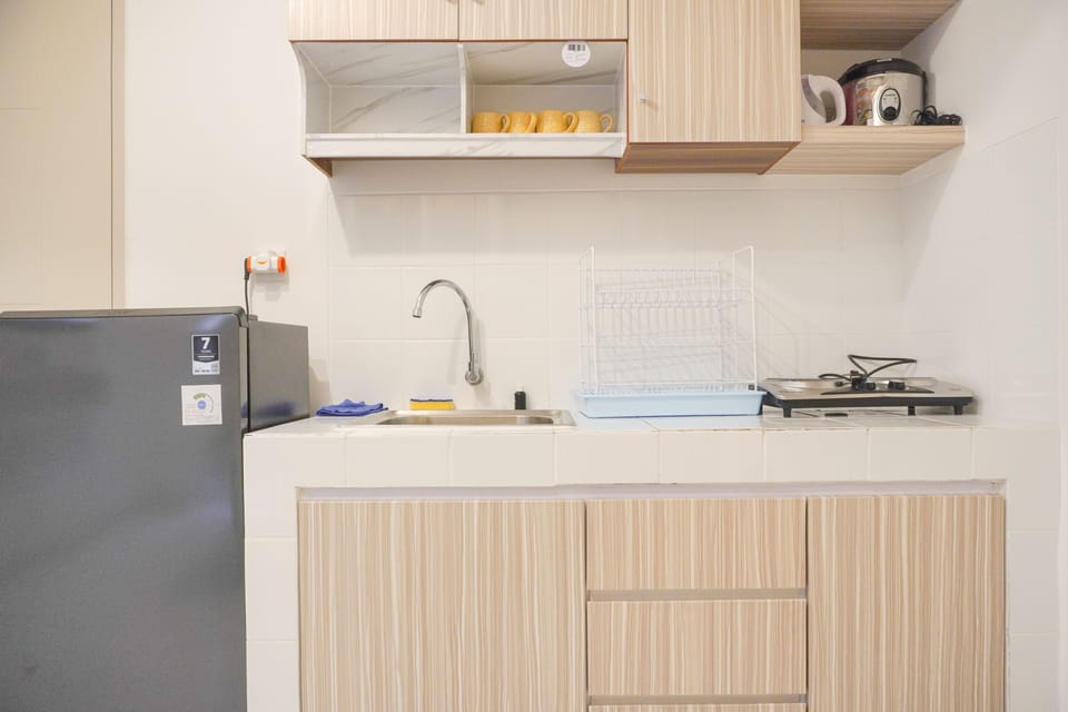 Apartment | Private kitchen | Fridge, stovetop, rice cooker