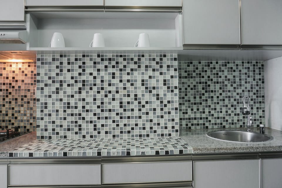 Studio | Private kitchen | Fridge, stovetop, rice cooker, dining tables