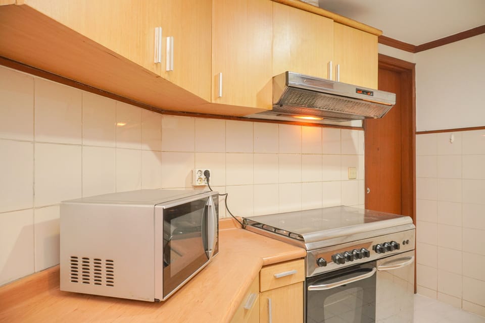Apartment | Private kitchen | Fridge, microwave, stovetop, rice cooker