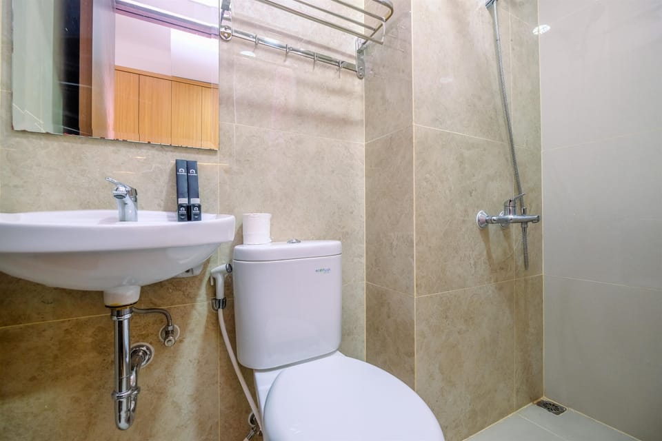 Studio | Bathroom