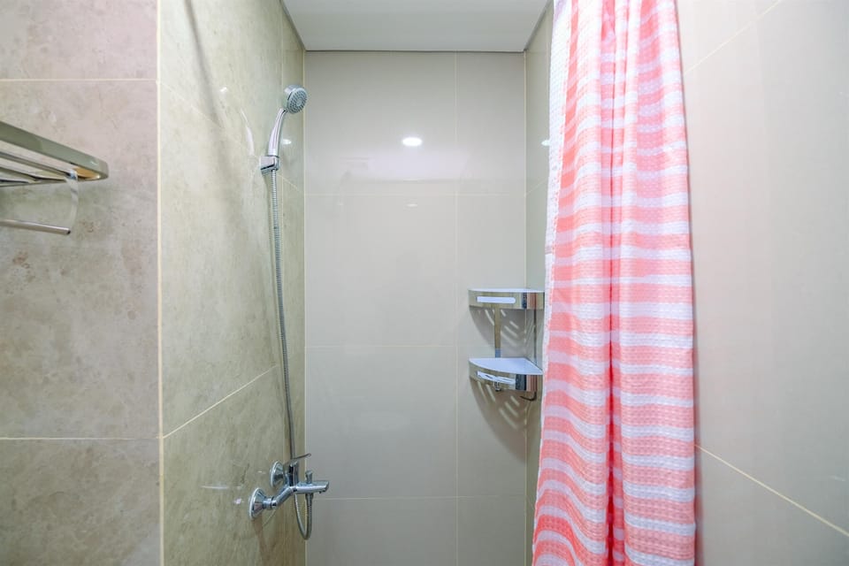 Studio | Bathroom