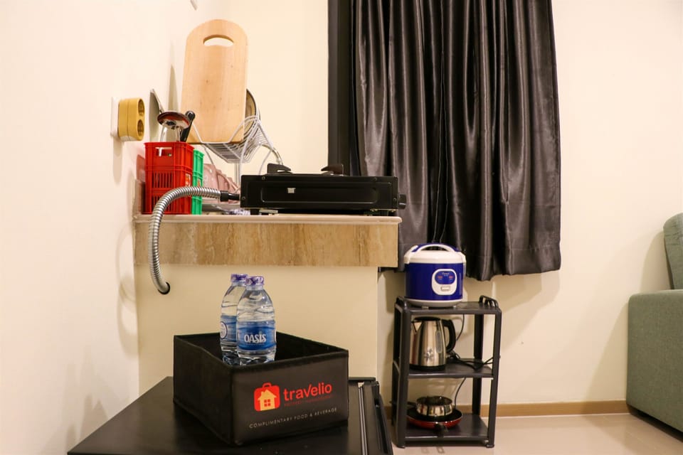 Apartment | Private kitchen | Mini-fridge, stovetop, rice cooker