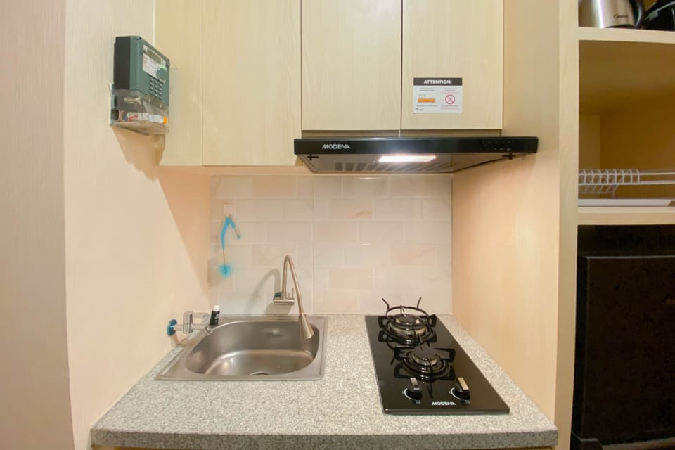 Apartment | Private kitchen | Fridge, stovetop, rice cooker