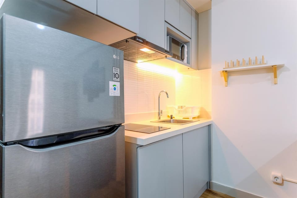 Apartment | Private kitchen | Fridge, microwave, stovetop, rice cooker