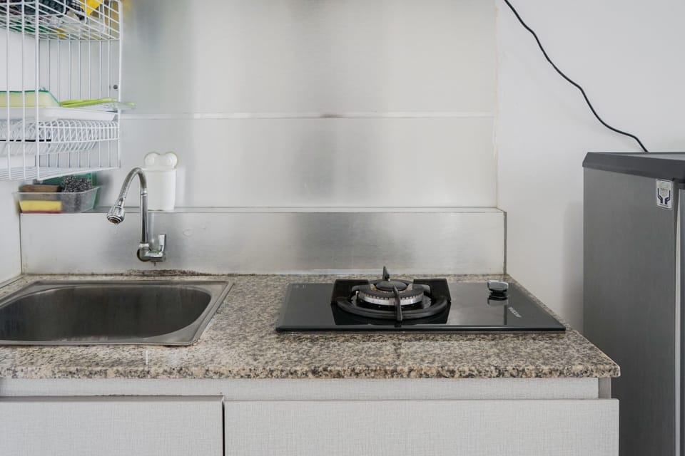 Studio | Private kitchen | Fridge, stovetop, rice cooker