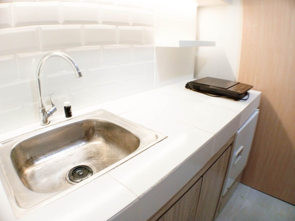 Studio | Private kitchen | Fridge, stovetop, rice cooker, dining table