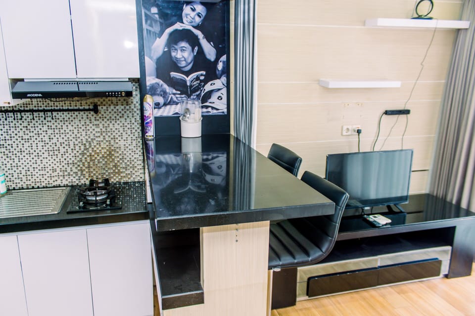 Studio | Private kitchen | Fridge, stovetop, rice cooker, dining tables