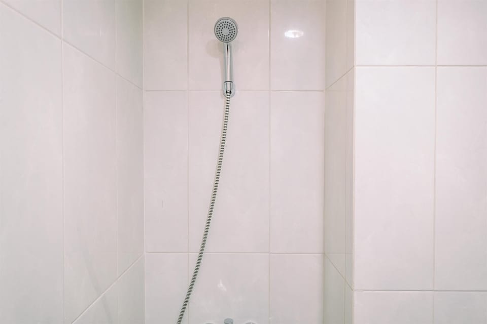 Studio | Bathroom