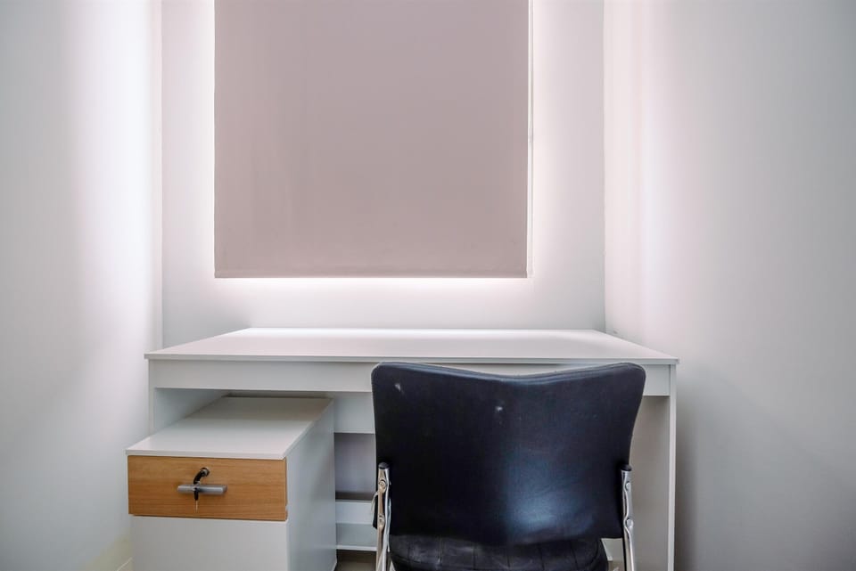 Studio | Desk