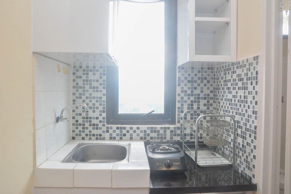 Apartment | Private kitchen | Fridge, stovetop, rice cooker