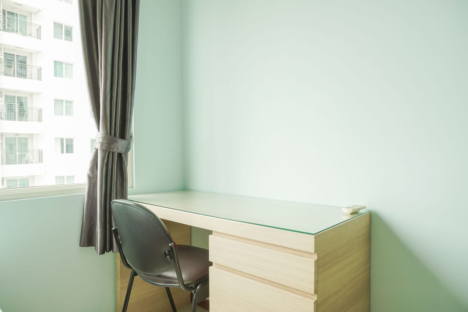 Apartment | 2 bedrooms, desk