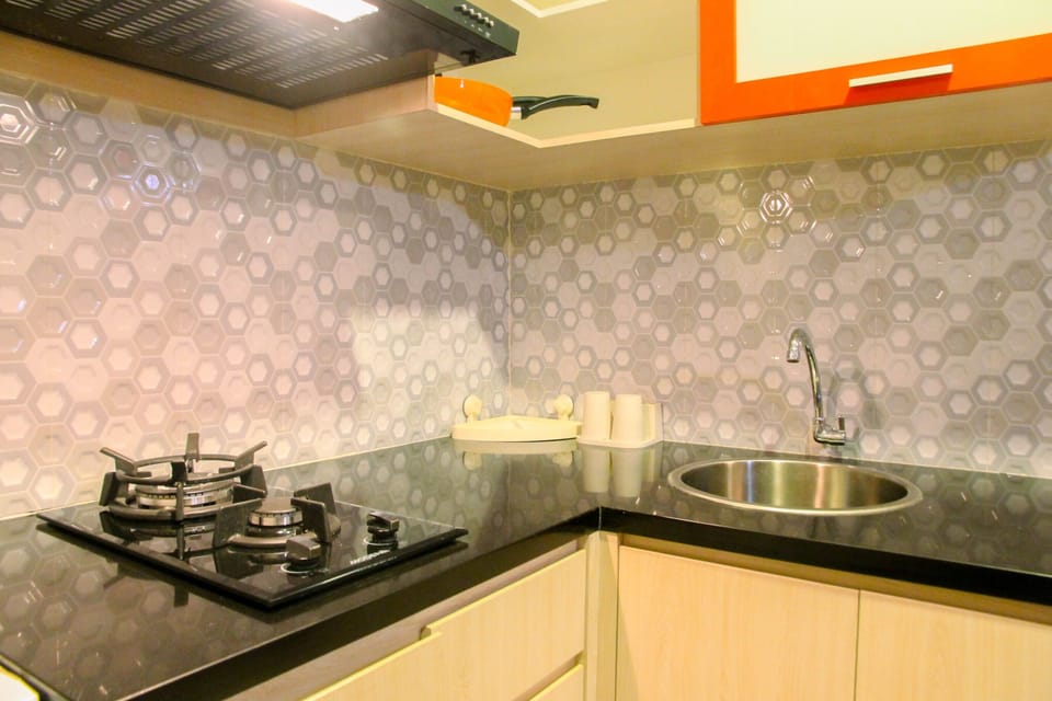 Apartment | Private kitchen | Fridge, microwave, stovetop, rice cooker