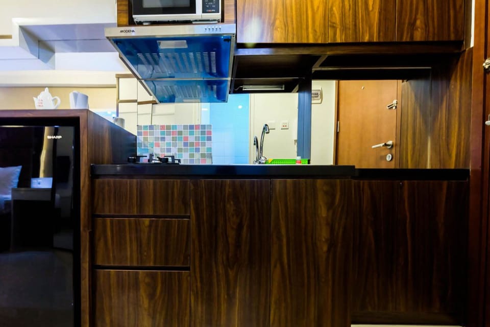 Studio | Private kitchen | Fridge, microwave, stovetop, electric kettle