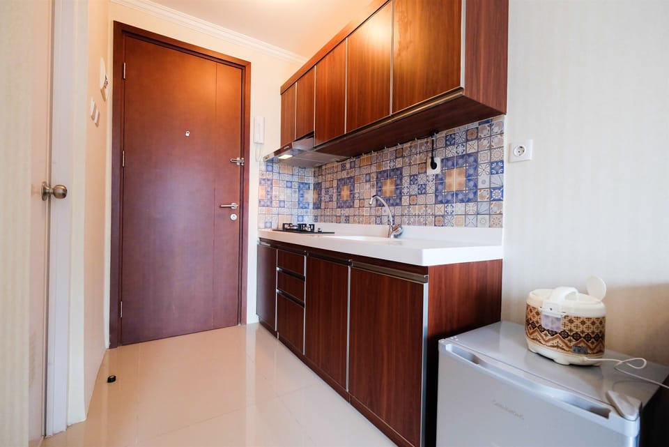 Studio | Private kitchen | Fridge, stovetop, electric kettle
