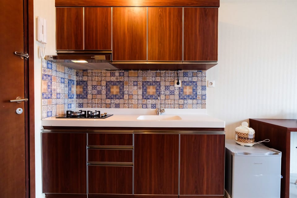 Studio | Private kitchen | Fridge, stovetop, electric kettle
