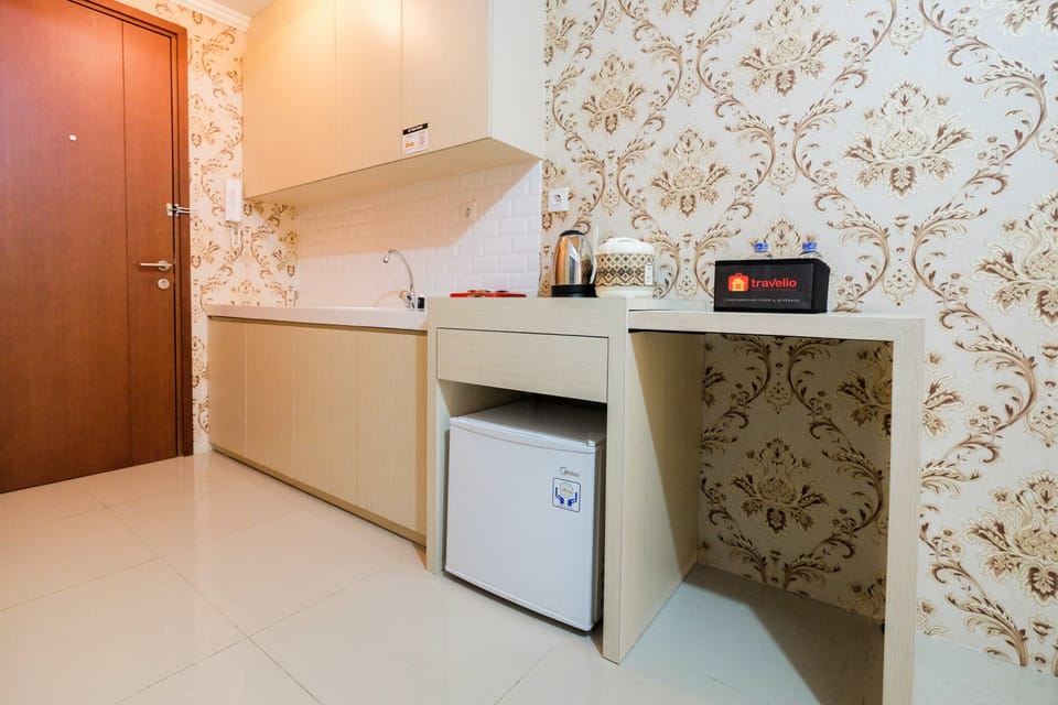 Studio | Private kitchen | Mini-fridge, stovetop