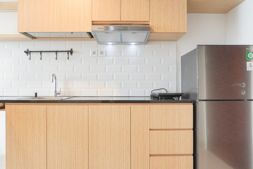Studio | Private kitchen | Fridge, stovetop, rice cooker, dining tables
