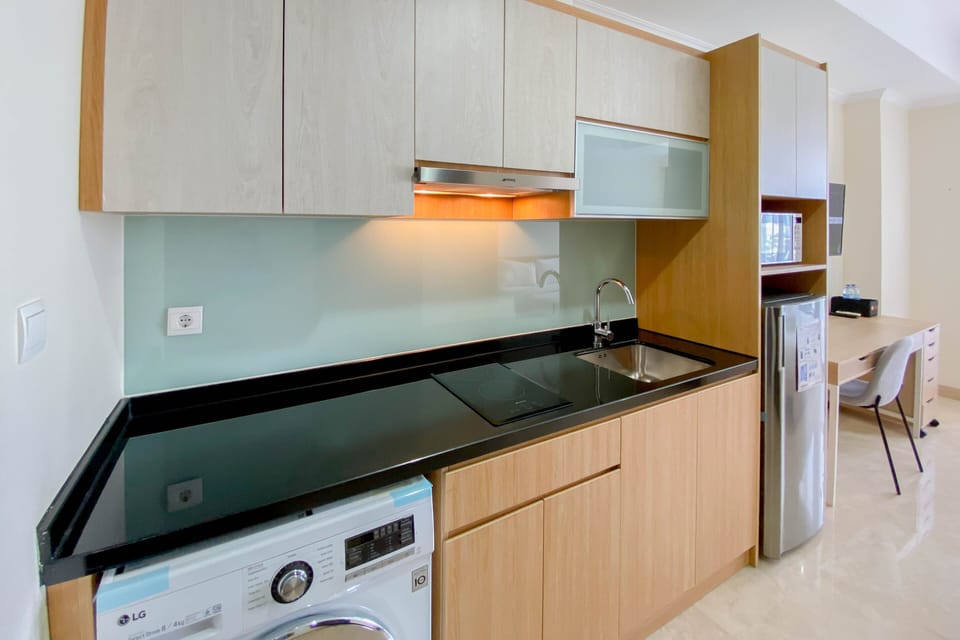 Studio | Private kitchen | Fridge, microwave, stovetop, rice cooker