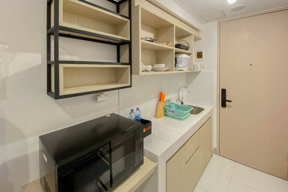 Studio | Private kitchen | Mini-fridge, microwave, stovetop, rice cooker