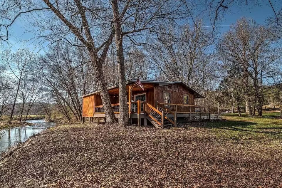 Sunny day at Edgewater Escape