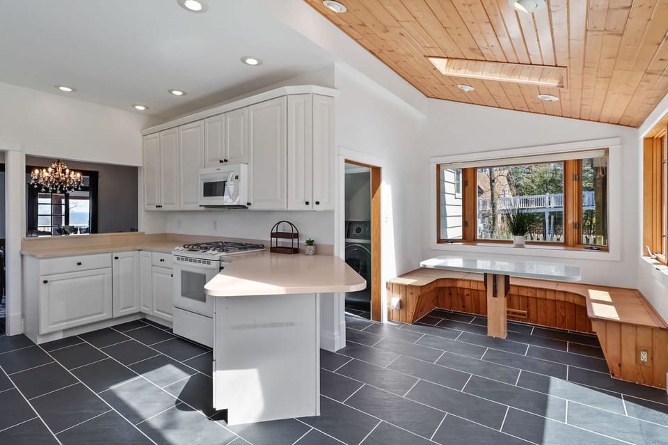 Kitchen + Nook