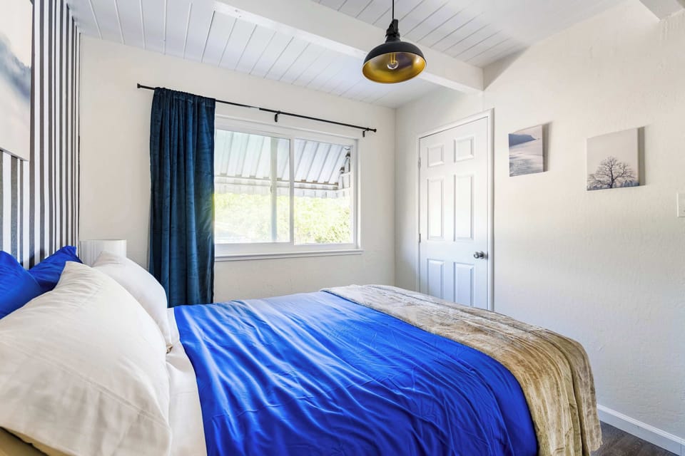 Nestle into soft bedding and let the calm carry you into sweet dreams 🌙