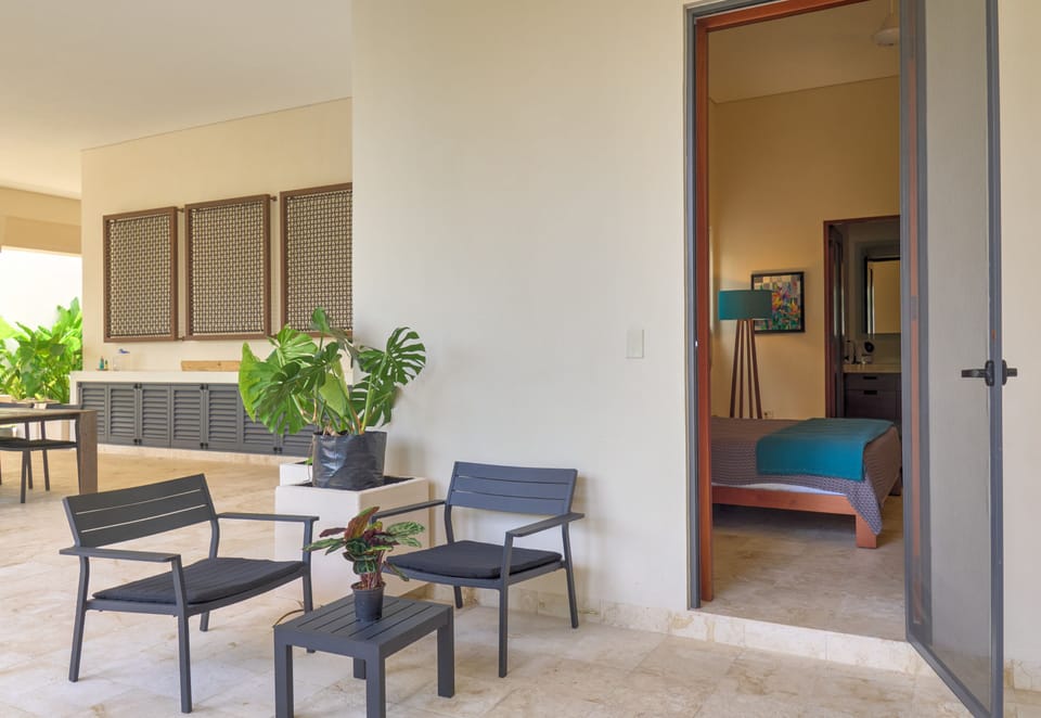 Deluxe Room (5), 1 King Bed | Terrace/patio