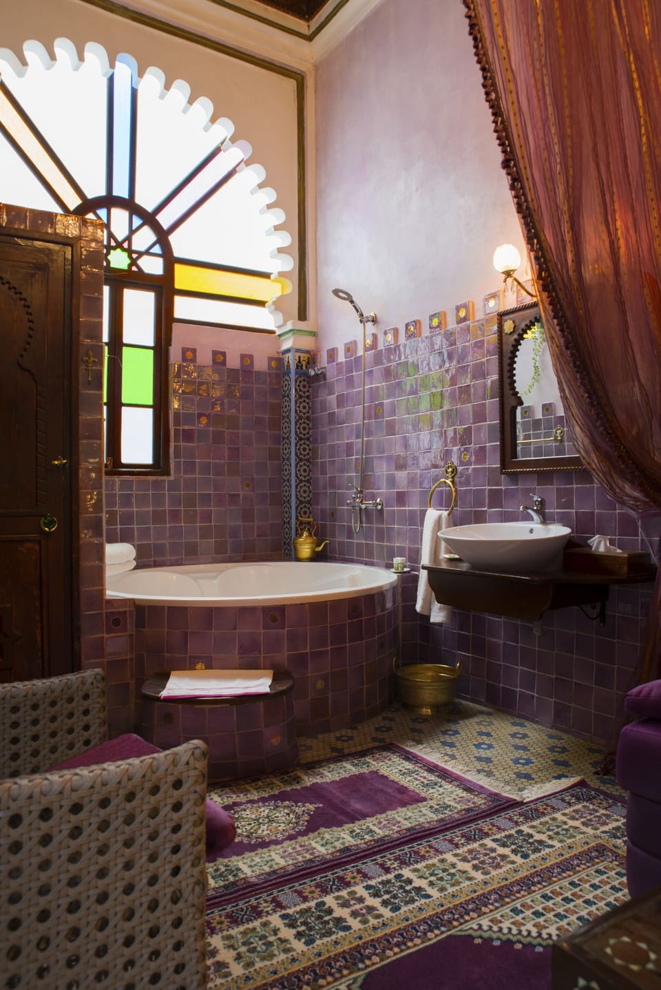Double Room (Baghdad) | Bathroom | Free toiletries, hair dryer, towels