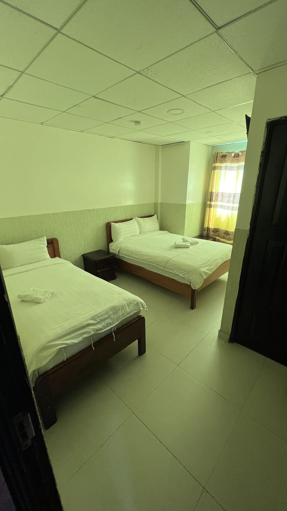 Basic Triple Room | Iron/ironing board, free WiFi, bed sheets