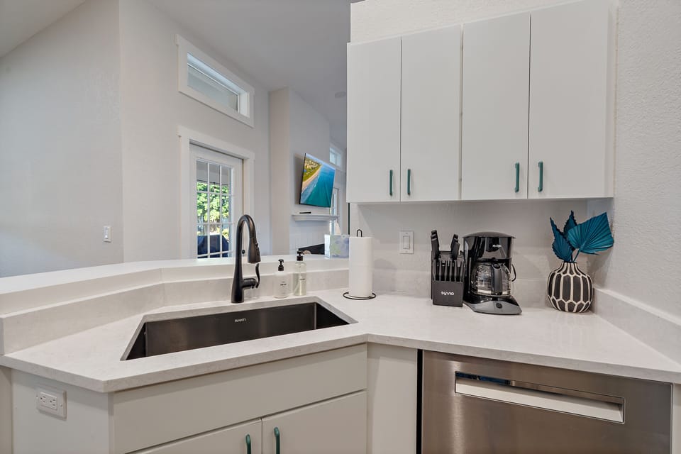 Thanks to plenty of countertop space and a dishwasher, clean-up is a breeze!