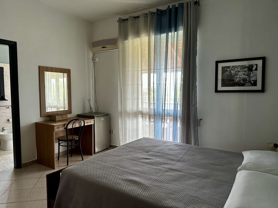 Quadruple Room | Free WiFi, bed sheets