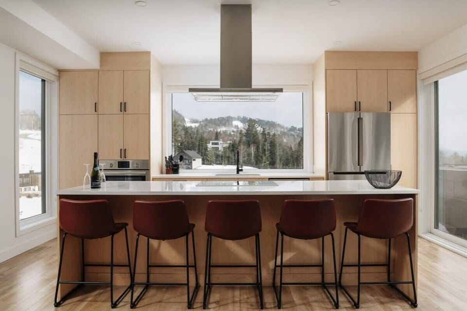 Enjoy a warm meal while looking at nature views.