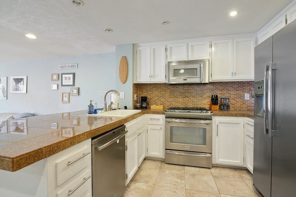 Full Kitchen