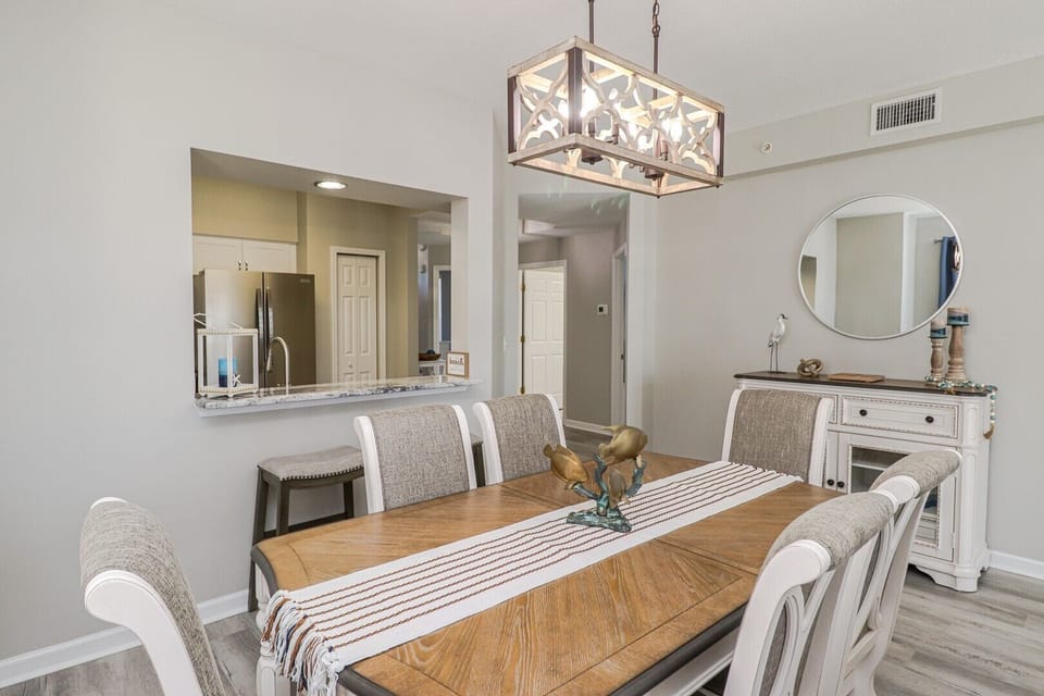 St. Augustine Beach Rentals Dining Room