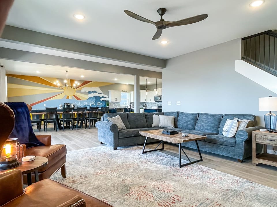 Open floor plan with the great room, dining area, and kitchen