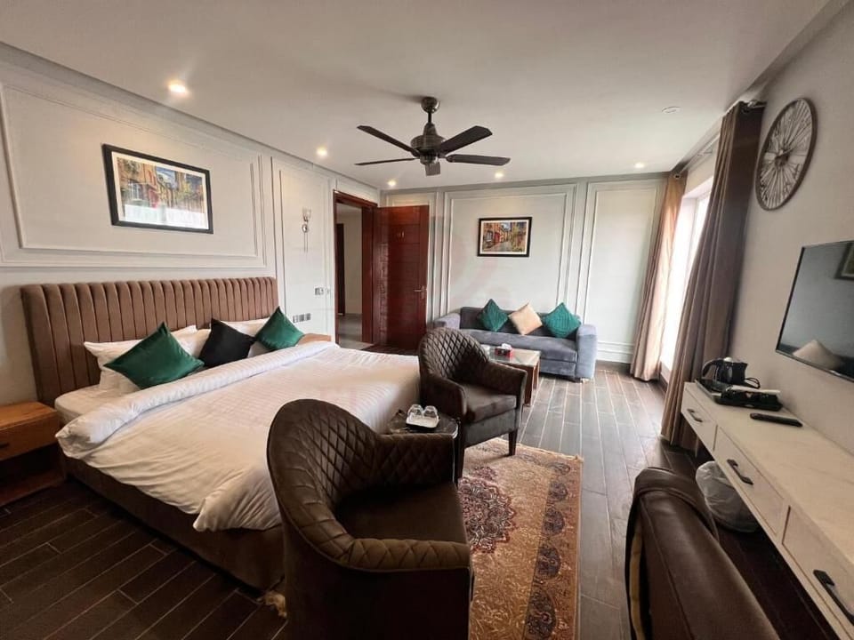 Deluxe Double Room | Soundproofing, iron/ironing board, free WiFi