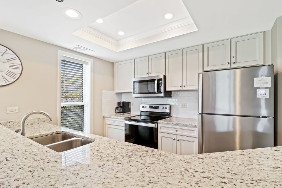 517 Barrington | Kitchen - 517 Barrington | Kitchen