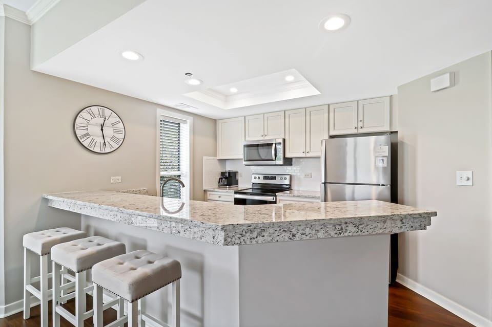 517 Barrington | Kitchen - 517 Barrington | Kitchen