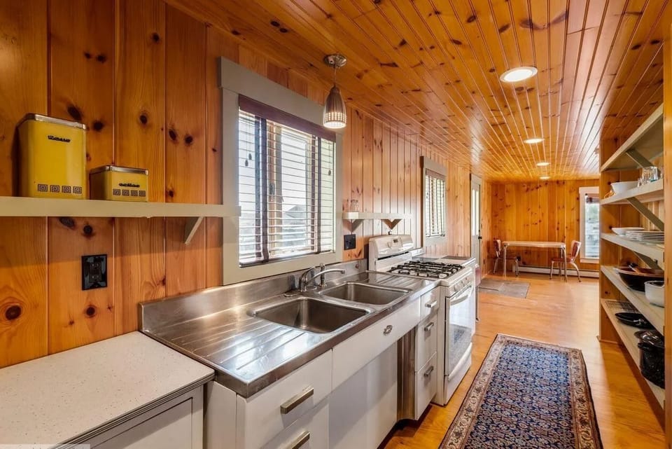 Kitchen (Floor #1)